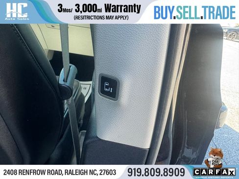 Used 2017 Chrysler Pacifica Limited FWD image 18