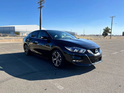Used 2016 Nissan Maxima Platinum FWD image 3