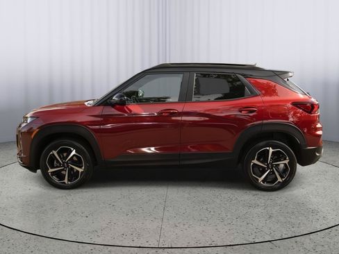 Used 2023 Chevrolet TrailBlazer RS w/ Convenience Package AWD/4WD image 19