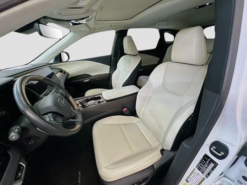 Used 2023 Lexus RX 350 Premium w/ Accessory Package AWD/4WD image 13