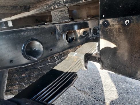 Used 2022 Chevrolet Silverado 2500 LT w/ Convenience Package image 24