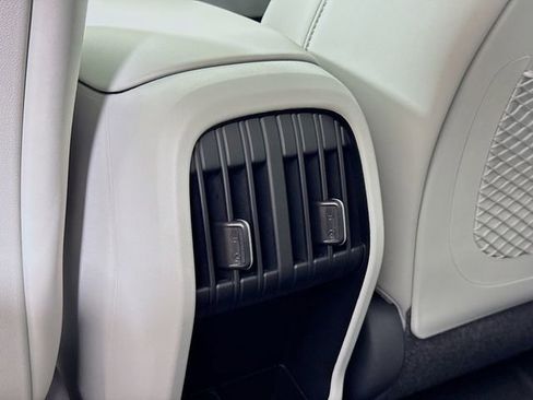 New 2026 Hyundai Kona Limited FWD image 37