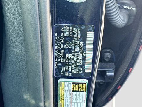 Used 2024 Kia EV6 Light RWD image 35
