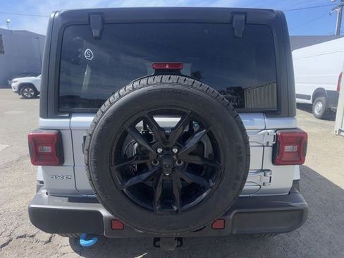 Used 2024 Jeep Wrangler Unlimited w/ Dual Top Group image 6