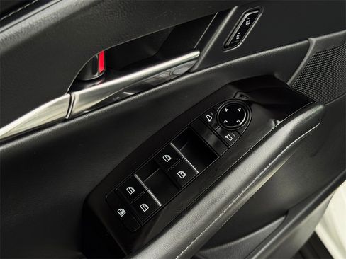 Used 2025 MAZDA CX-30 AWD 2.5 S w/ Preferred Package image 11