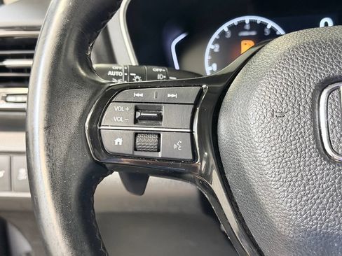 Used 2025 Honda Pilot Touring image 50