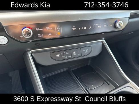 New 2026 Kia Carnival SX Prestige FWD image 25