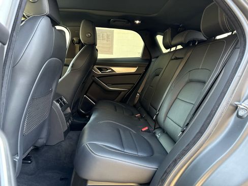 Certified 2025 Jaguar F-PACE R-Dynamic S image 15