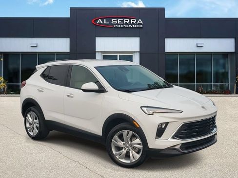 Certified 2024 Buick Encore GX Preferred AWD/4WD image 1