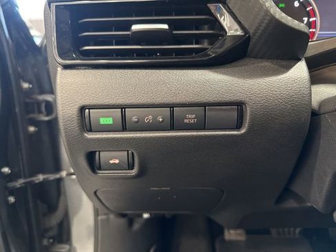 Certified 2024 Nissan Sentra SV image 19