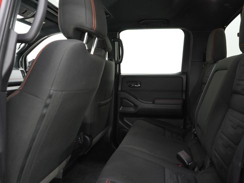 Used 2024 Nissan Frontier PRO-4X AWD/4WD image 21