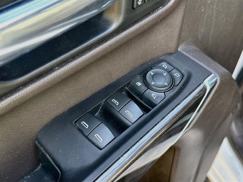 Used 2020 Chevrolet Silverado 1500 LTZ w/ Safety Package RWD image 12