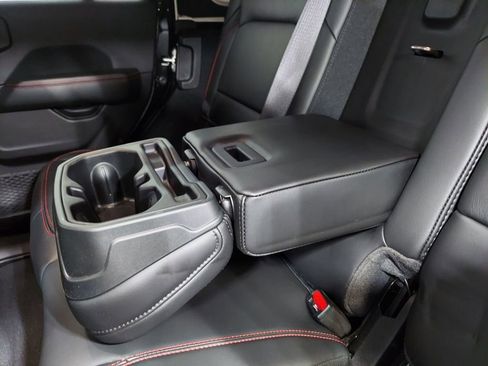 Used 2024 Jeep Wrangler Unlimited Rubicon image 42