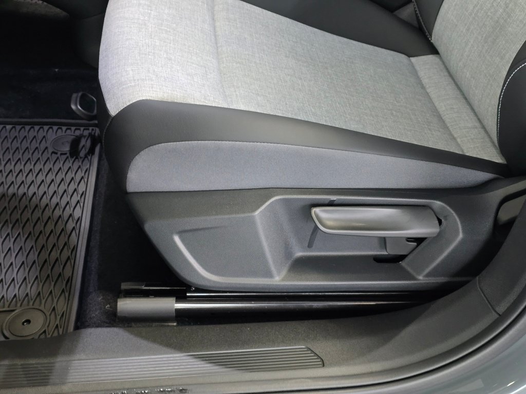 New 2026 Volkswagen ID.4 Pro AWD/4WD image 18