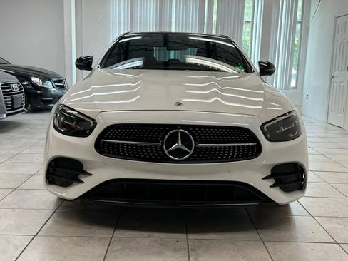Used 2022 Mercedes-Benz E 350 Sedan w/ AMG Line Exterior image 2