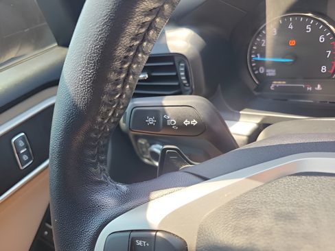 Used 2020 Ford Explorer XLT RWD image 24