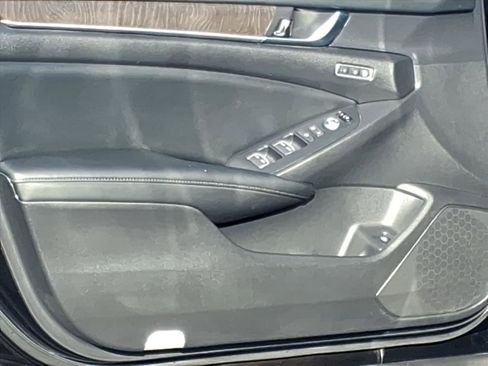 Used 2022 Honda Accord EX-L image 17