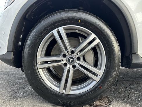 Used 2022 Mercedes-Benz GLC 300 4MATIC image 10