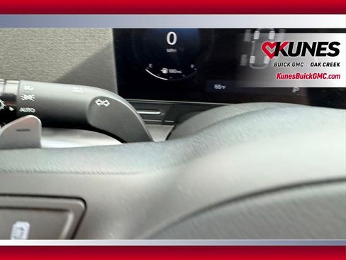 Used 2025 Hyundai Kona Limited AWD/4WD image 12