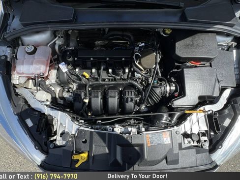 Used 2016 Ford Focus SE FWD image 12
