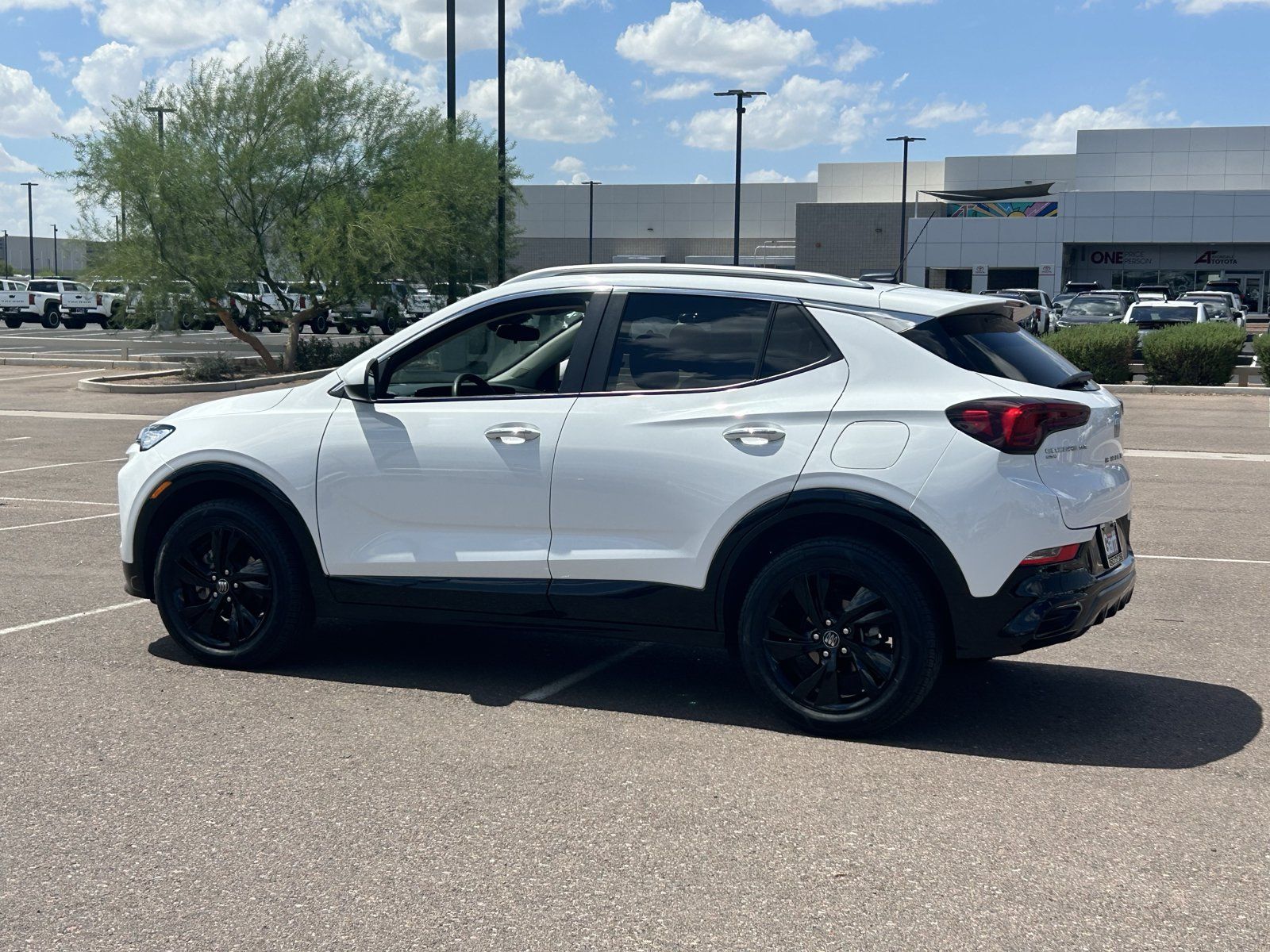 Certified 2024 Buick Encore GX Sport Touring AWD/4WD image 3