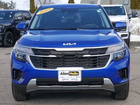 Used 2024 Kia Seltos LX image 2