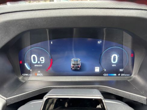 Used 2025 Ford Explorer ST-Line w/ ST-Line Street Pack image 17