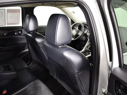 Used 2024 Mitsubishi Eclipse Cross SE AWD/4WD image 42