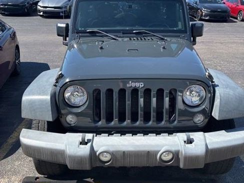 Used 2017 Jeep Wrangler Unlimited Sport w/ Quick Order Package 24S AWD/4WD image 2
