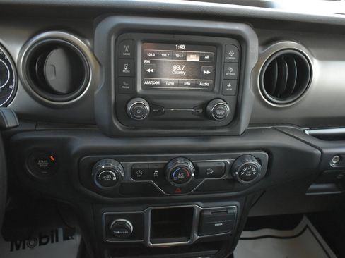 Used 2018 Jeep Wrangler Unlimited Sport image 24