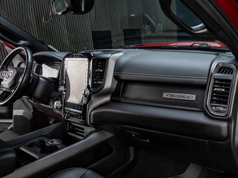 Used 2024 RAM 2500 Rebel AWD/4WD image 18
