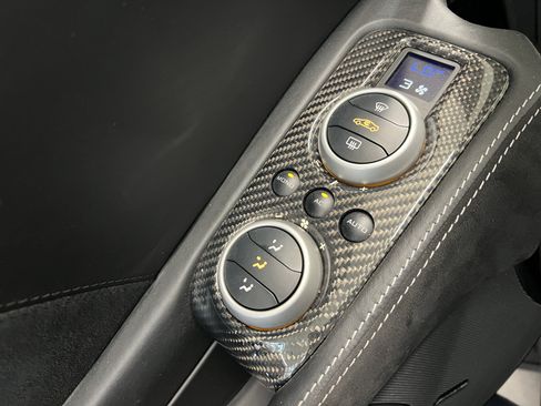 Used 2014 McLaren MP4-12C Spider RWD image 24