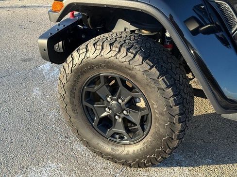 Used 2020 Jeep Gladiator Rubicon image 8