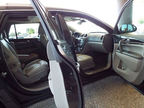 Used 2017 Buick Enclave Premium w/ Experience Buick Package AWD/4WD image 29