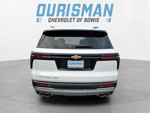 Used 2026 Chevrolet Traverse LT AWD/4WD image 4