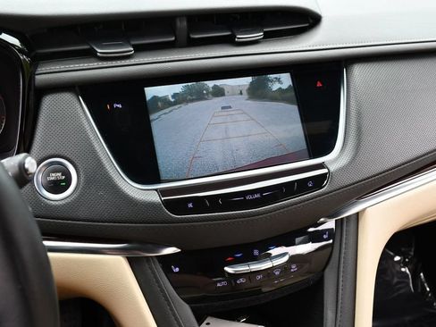 Used 2019 Cadillac XT5 Luxury FWD image 52