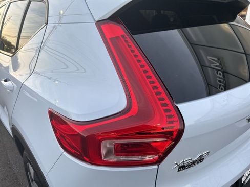 Certified 2025 Volvo XC40 B5 Plus image 10