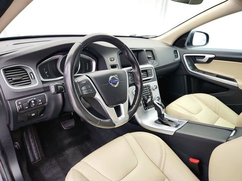 Used 2018 Volvo S60 T5 Dynamic w/ Vision Package AWD/4WD image 10