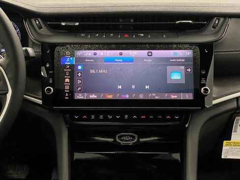 New 2026 Jeep Grand Cherokee Altitude image 9