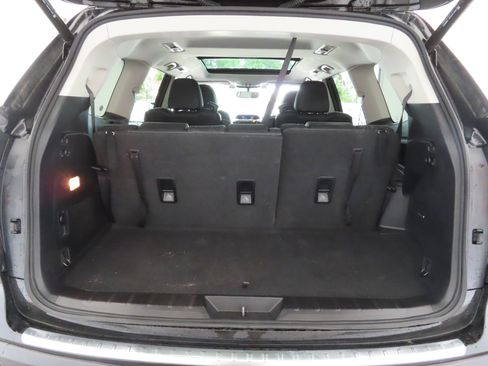 Certified 2022 Subaru Ascent Limited w/ Technology Package AWD/4WD image 24