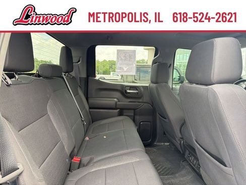 Used 2022 Chevrolet Silverado 1500 LT AWD/4WD image 12