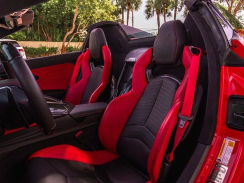 Used 2023 Chevrolet Corvette Z06 RWD image 16