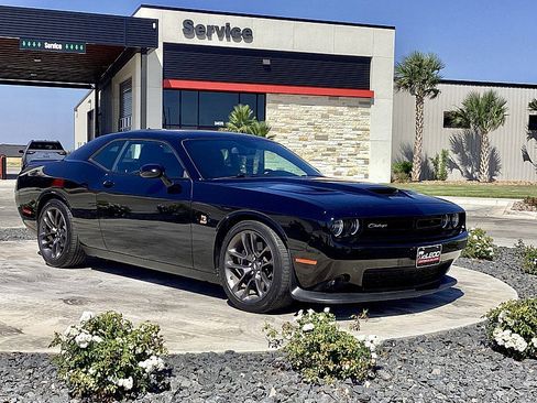 Used 2021 Dodge Challenger R/T Scat Pack image 3