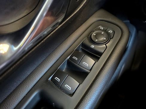 Used 2021 GMC Terrain SLE FWD image 20