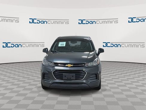 Used 2019 Chevrolet Trax LS FWD image 3