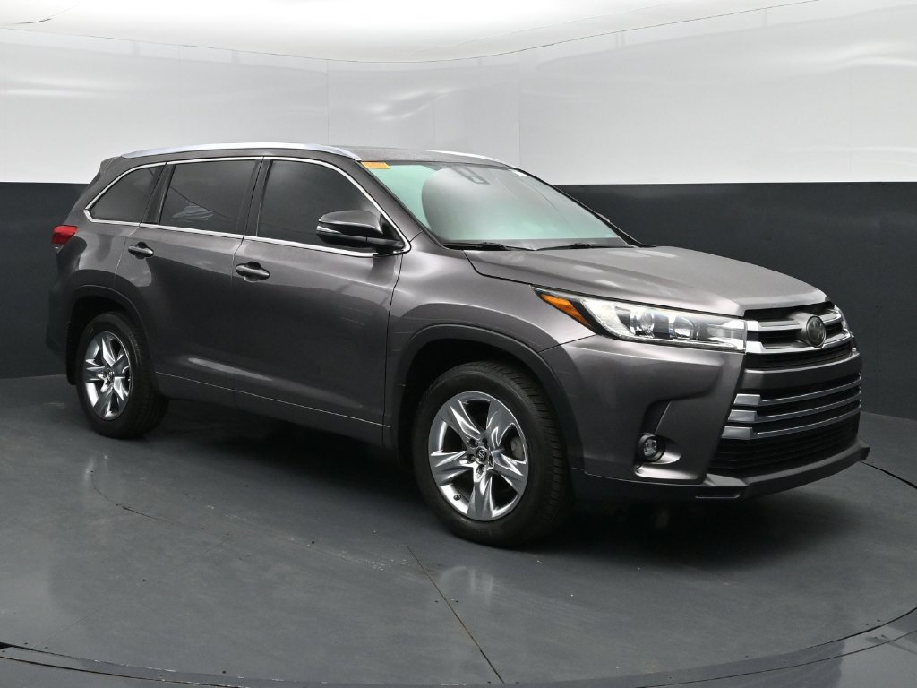 Used 2019 Toyota Highlander Limited AWD/4WD image 3