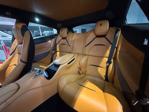 Used 2018 Ferrari GTC4Lusso T image 35