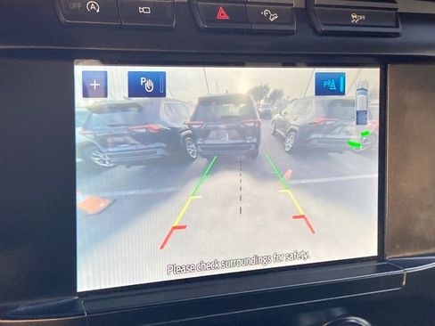 Used 2023 Ford F150 XLT w/ XLT Black Appearance Package image 21