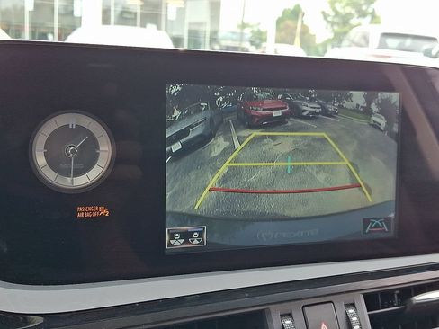 Used 2022 Lexus ES 350 w/ Premium Package FWD image 18