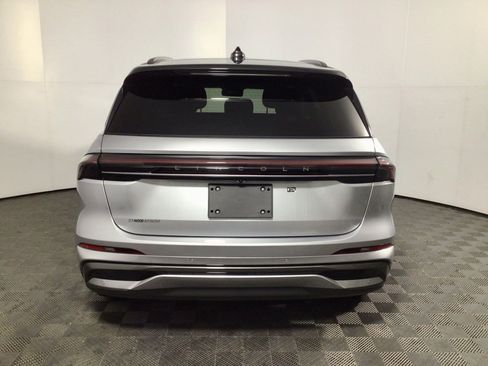 New 2026 Lincoln Nautilus Reserve w/ Jet Appearance Package image 13